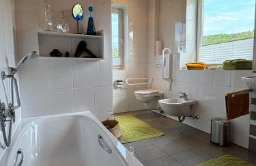 Casa-Philipp, mediterrane, lichtdurchflutete, stilvolle Ruhe-Oase, ebenerdig, mit Garten, Terrasse, Grill und Sauna im Naturparadies Fränkische Schweiz - Foto 26