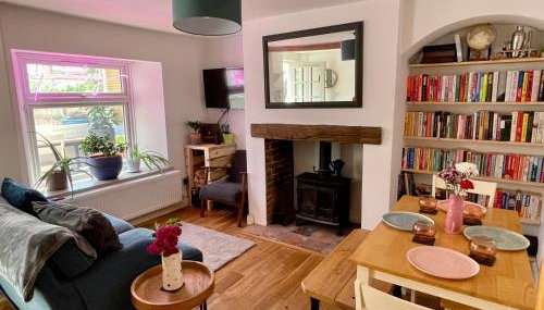 Quiet & Cosy 2-Bedroom Cottage in Coltishall - Foto 1