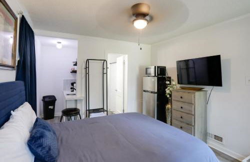 Less Than 1 Mi to Dtwn Updated Studio in North Greenwood! - Foto 13