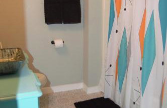 Take it back to simple times with this Retro Retreat! - Foto 13