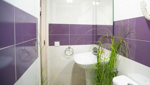 High-End Boutique Executive Apartment - Fuengirola Center - Photo 3