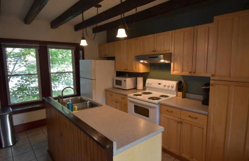 Cozy 3BR Beach House by the Sea - Foto 11