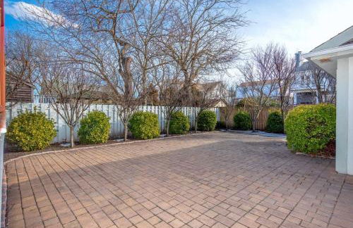 Beautiful Spacious Beach Home, Private Deck & Grill, with Beach Badges - Foto 11