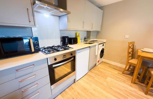 INACTIVE The A 1 Bedroom Apartment by AltoLuxoExperience Short Lets & Serviced Accommodation with Parking & Wifi - Foto 10