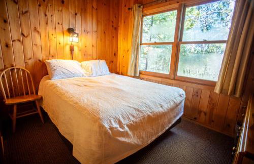 Traditional Cabin - Family Headquarter - 2 Bed Cabin - Fast Wi-Fi CB09 - Foto 6