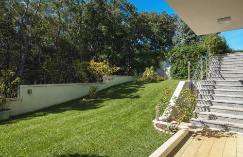 Luxury Villa Lovric with private heated pool, Jacuzzi, Sauna and private tavern - Foto 108