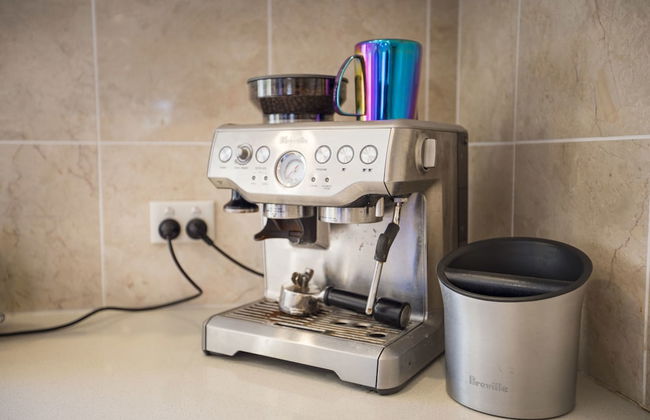 The Art House - Photo 21