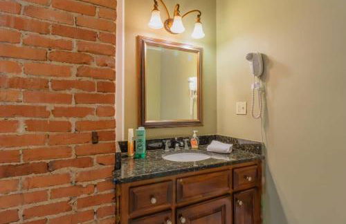 Bumblebee Mansion w Tiny Home Historic Modern - Foto 79