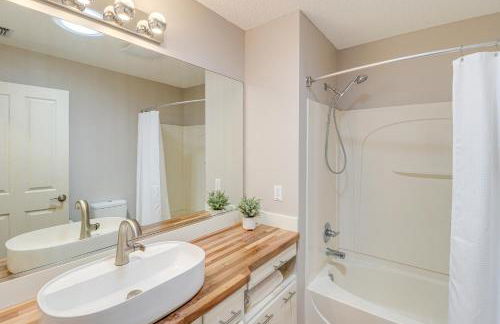 Renovated Home in The Villages with Lanai, Golf Cart - Foto 17