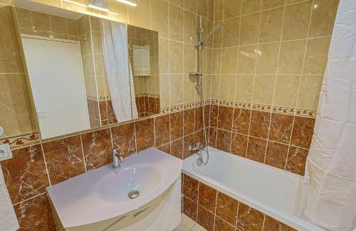 Très belle Apparemment 80 m2 Double Séjour à Strasbourg proche Zénith Gare Centrale Centre Ville CHU Hôpital - Foto 23