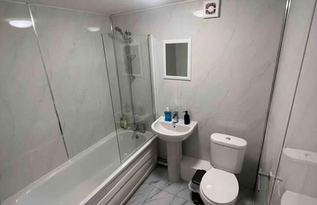 Spacious Luxury 2 Bedroom Apartment, Station 1min - Foto 10