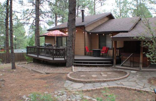Kathys Cabin, King Bed, Hot Tub, Near-NAU & Downtown attractions, Perfect Year-Round Mountain Getaway - Photo 38