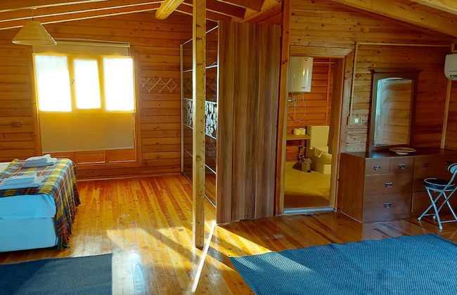 Wooden Villa w Private Garden Orchard -room w AC - Foto 15