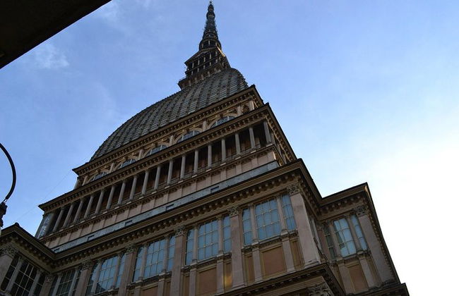 Tour nocturno guiado a pie por Turín de 2 horas en grupo reducido - Foto 9