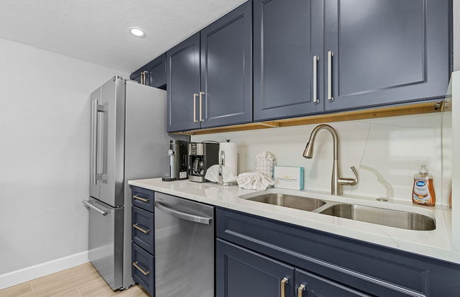 25840 Dolphin Way Of Hickory 204 2 Bedroom Condo - Photo 10