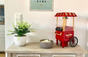 Cinema Apartment Magdeburg - Kitchen & Balcony - Foto 35