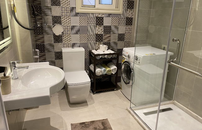 Nile View Apartment - Sleeps 4 & Balcony - Foto 16