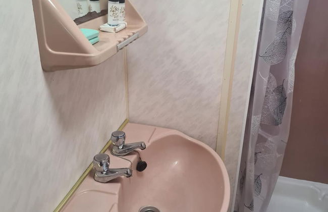 Cozy Cardiff Cabin Retreat Sleeps 6 by Aimee - Foto 16