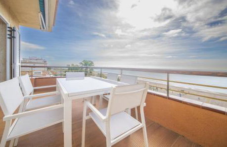 R143 Beachfront Apartment Dorianne - Foto 1