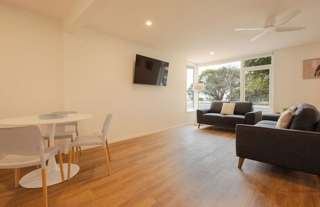 Botanic Racecourse Apartments - Photo 16