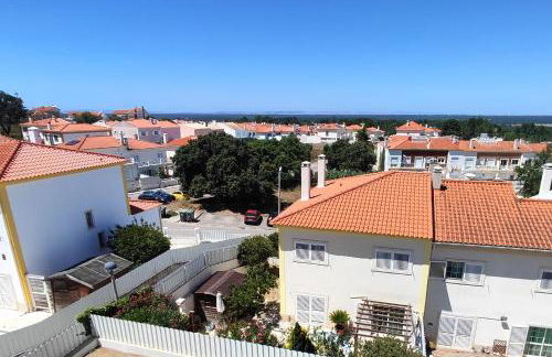 Casa das Rosas - Moradia com jardim e churrasco, Charneca da Cotovia - Foto 19