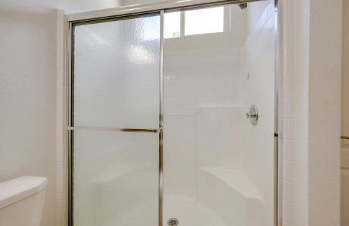 Oak View Home with Private Covered Patio! - Foto 16