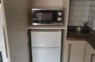 Little Dorrit Studio flat Rochester ME1 1XZ - Photo 15