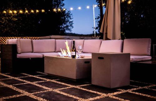 Pool! Quite, Private, remodeled home on the hill - Foto 16