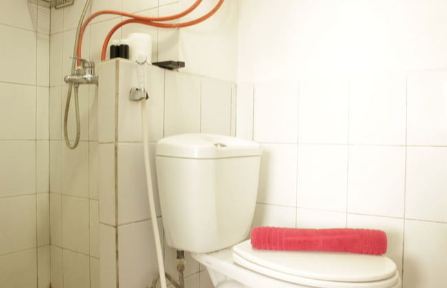 Well Appointed & Stylish 2BR at Jarrdin Cihampelas Apartment - Photo 10