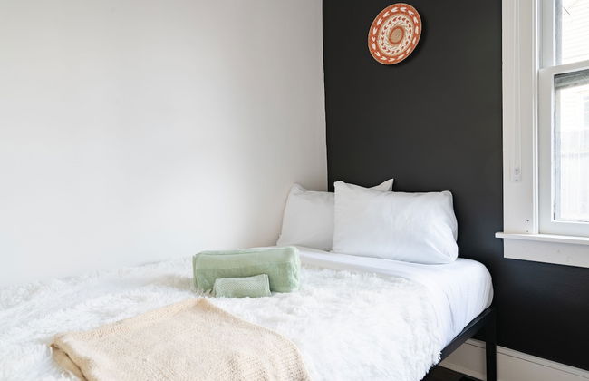 NEW Luxe Pet Friendly Free Parking Downtown - Foto 68