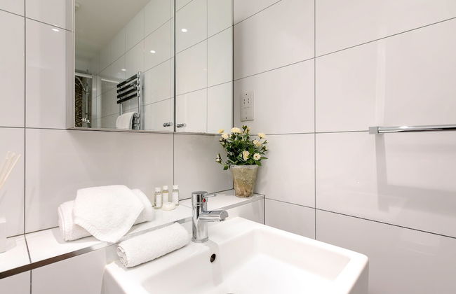 D'Arblay Street - Photo 19