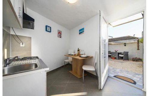 1 Bedroom Lovely Home In Barat - Foto 4