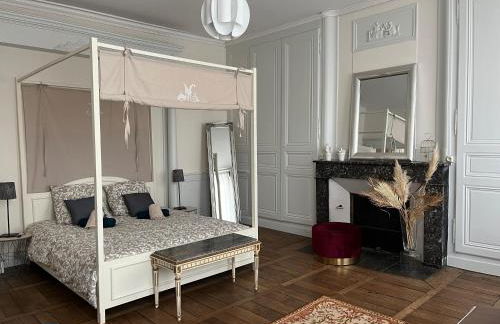 La Villa Louana 1 Appartement 160m2 sobriété,élégance en cœur de ville - Foto 12