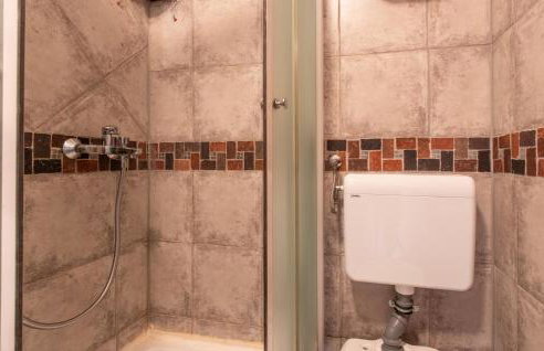 Amazing Apartment In Dobropoljana - Photo 19