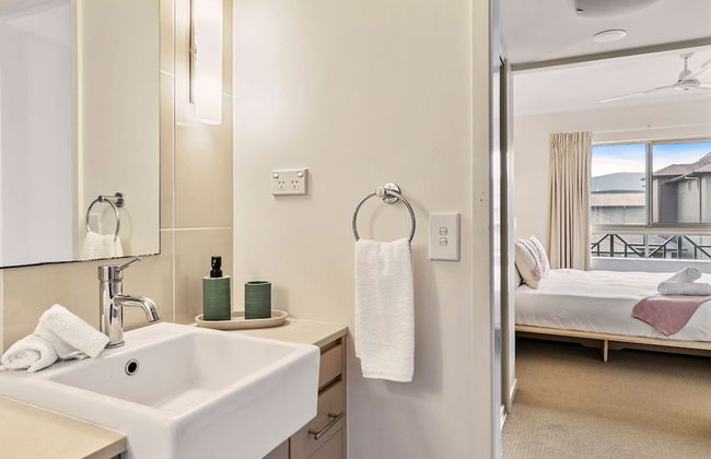 Poolside Paradise Cairns - 9 Pools BBQ Gym - Foto 27