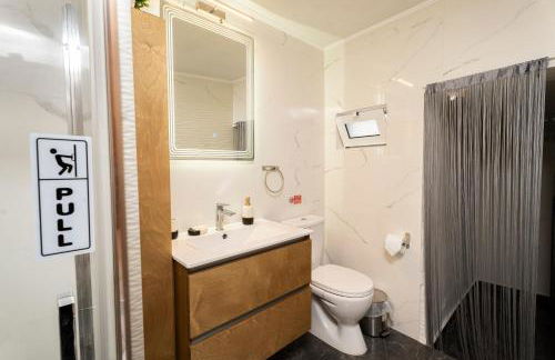 Luxury Getaway with Jacuzzi - Platanos House Salakos - Foto 13