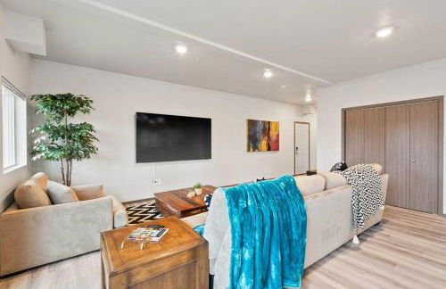 HUGE-Fun-Trendy Apt by Perry District & Downtown - Foto 10