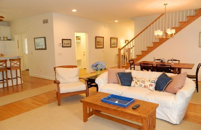 Houston Street 11 - Photo 10