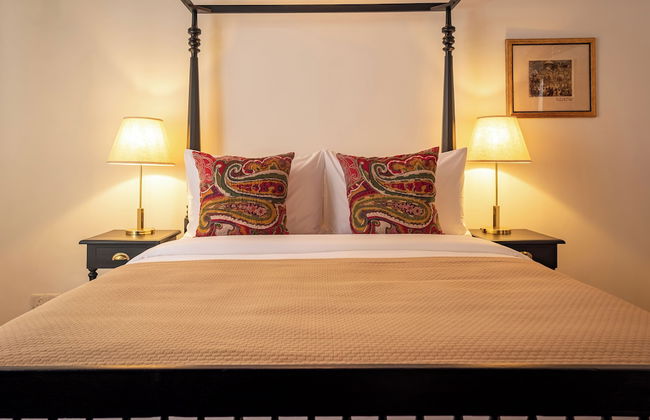 Writer's Lodge By Ishq - Photo 14