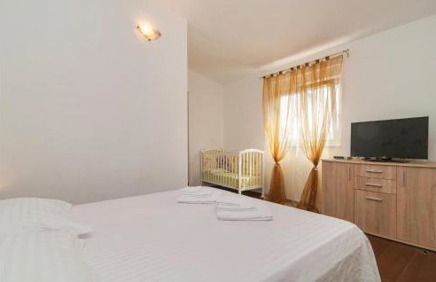 Acogedora Casa De 5 Habitaciones En Stomorska - Foto 24