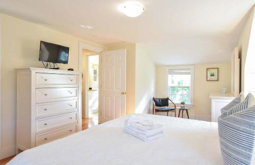 Pristine Multi-Family Home w Barn Game Room - Foto 15