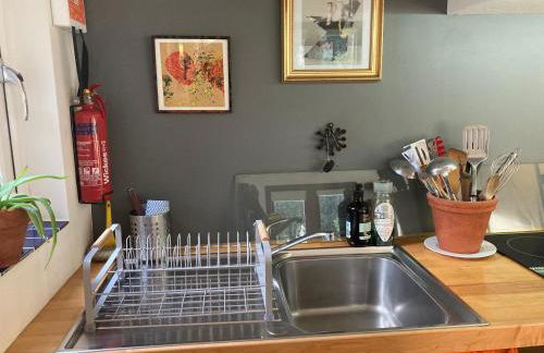 Unique Artists studio with a private garden. - Foto 11