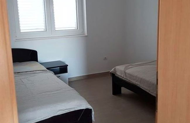 Contemporary Apartment in Neviđane near Sea - Foto 2