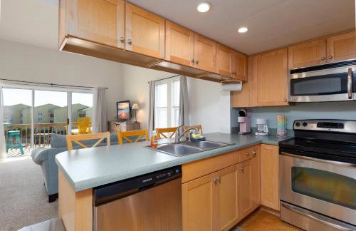 Carolina Waves - Oceanfront Relaxation and Poolside Fun in Surf City! - Foto 16