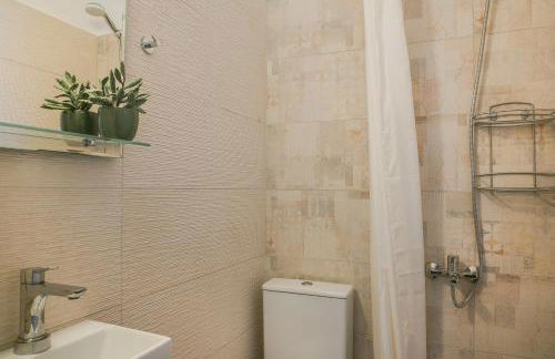 Queen Bee Residence - Photo 86