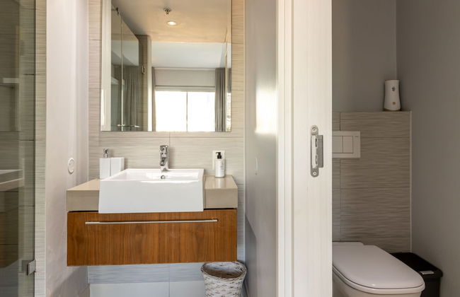 Experience Uninterrupted Comfort Fully Furnished 2br Flat Free From Loadsheding - Foto 12