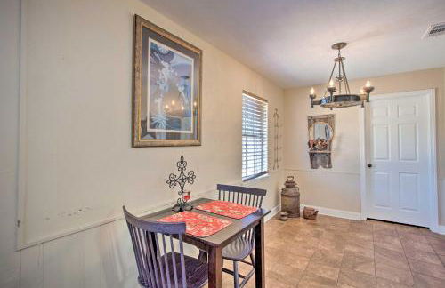 Home in Historic Waxahachie with Yard and Patio! - Foto 10