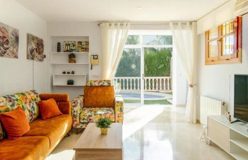 6 Bedroom Luxury Villa, Jacuzzi & heated pool 18 guests - Foto 26