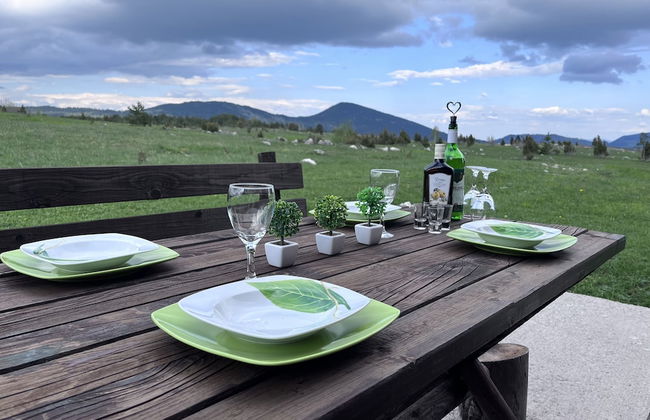 Cabin in Nature With View of the Durmitor Mountain - Foto 11