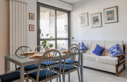 H11 [Colombo 51] Vista Mare - Centro - Foto 1